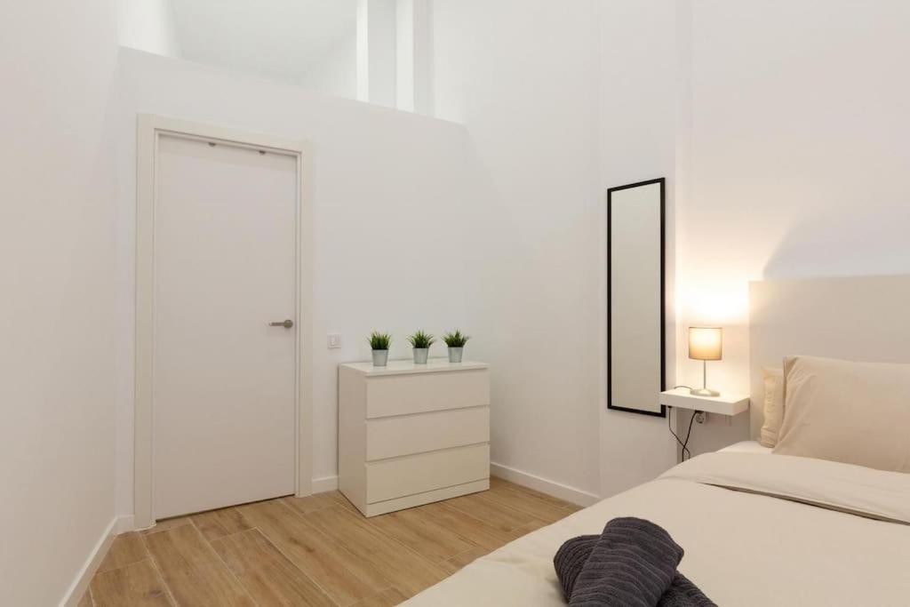 Ferienwohnung Nuevo Loft En Playa Y Cerca Del Centro, Ac Y Wifi Valencia Exterior foto